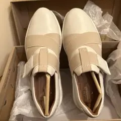 Clarks スニーカー　スリッポン