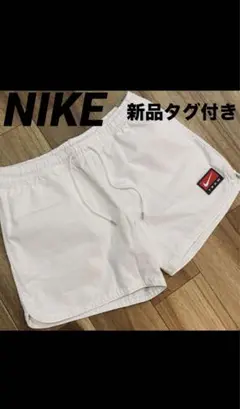 NIKE ホワイトショートパンツ TEAMロゴ付き