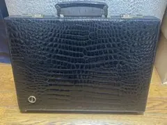 ダンヒルdワニ革アタッシュケース鞄クロコダイル鰐クロコ黒ビジネスバッグ金トランク