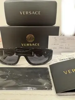 ほぼ未使用　ヴェルサーチ　サングラス　メデューサ　箱付き　ブラックVARSACE