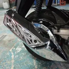 新型PCX【JK05/KF47】デビル・リヤマフラーカバー(クローム色)❗❗