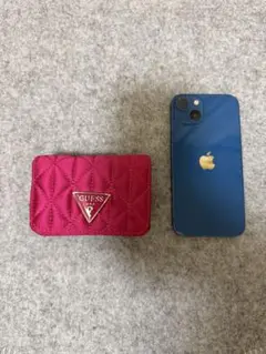 GUESS ピンク キルティング カードケース&小銭入れ
