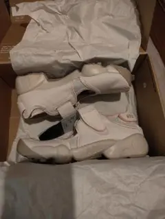 Item thumbnail for item 5ea8c35a-db44-4d0b-9a2d-c2b4db118f3b