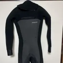 パタゴニアウェットスーツ