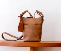 【新品】genten タスカ ベージュレザー ミニショルダーバッグ