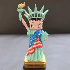 【レア商品】FUNKO社製　ベティー人形　首振り人形　自由の女神 Amazon.co.jp: Betty Boop Statue of Liberty FUNKO Wacky