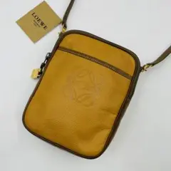 ✨希少品✨ ロエベ ショルダーバッグ ステッチ ポシェット レザー アナグラム