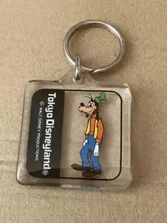 香港ディズニー　キーホルダー　グーフィー