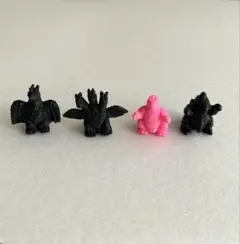 ゴジラ怪獣消しゴム　4体