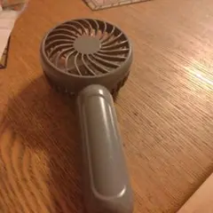 グレー ハンディファン コンパクト