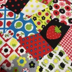 生地　ルシアン♡カラフルレトロパッチワーク柄生地♡BK