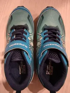 キッズ　靴　２０cm　SUPERSTAR