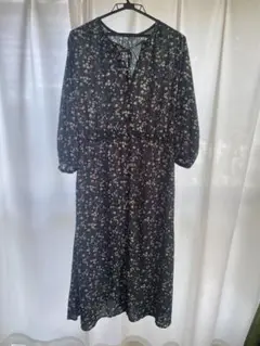 花柄長袖ロングワンピース