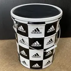 adidas 缶ストライプデザイン 椅子 2個セット バラ売可能。 2025年最新】アディダス 缶 椅子の人気アイテム - メルカリ
