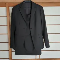 スーツ　黒　レディース　LES MUES