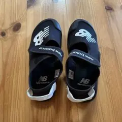 New Balance ブラック サンダル　22cm