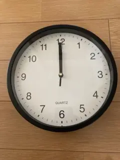 クオーツ掛時計　シンプル