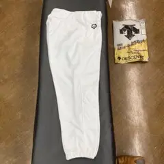 新品　デサント　練習用ユニフォームパンツ　Oサイズ