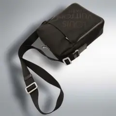 Item thumbnail for item 346d941e-cfd3-4751-b9e2-7dcef0377f4a