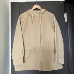 GU マウンテンパーカ　Lサイズ