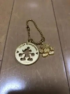 ミッキー　ディズニー　キーホルダー　新品未使用