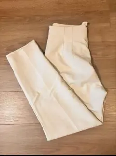 ZARA ハイウエストパンツ　xs