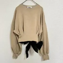 STELLA VIANA バックリボントップス ベージュ FREEサイズ