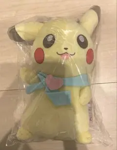 ピカチュウ　Girlish PIKACHU でっかいぬいぐるみ