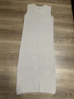 エモダ　ニットワンピース