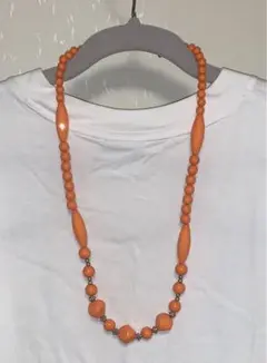 オレンジ　ロングネックレス