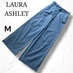【LAURA ASHLEY】ベルト付きタックストレッチワイドパンツ Mブルー