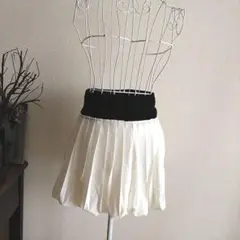 新品未使用【訳あり】プリーツバルーンミニスカート