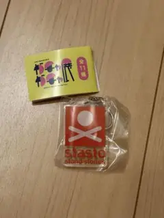 新品未開封・レア⭐︎ガチャガチャ展　アクリルキーホルダー ロゴ