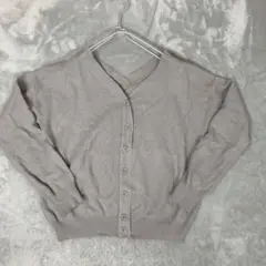 【INGNI】イング Vネックトップス 前開きボタン グレー系 シンプル