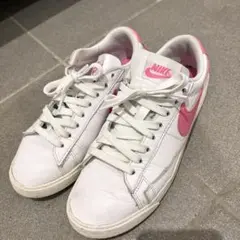 NIKE コートロイヤル
