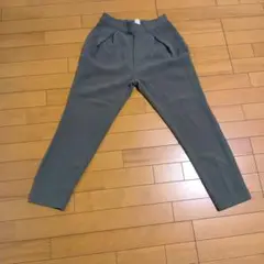 TIARA カーキ　パンツ 　3サイズ