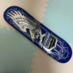 Primitive スケートボード　デッキ　7.67？ スケボー　キッズ