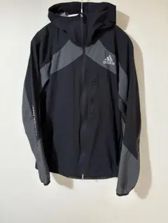 adidas ウインドブレーカー
