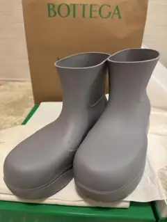 ❣️新品 ボッテガ❣️ パドル グラス グリーン ロング レインブーツ 24cm ボッテガ・ヴェネタ、セレブも愛用する最上級レインブーツ【夏の