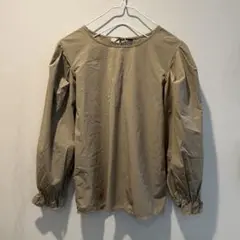 ラッシュガード　レディース　ベージュ　Mサイズ