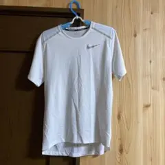 Nike ホワイト ショートスリーブシャツ