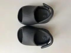 adidas YEEZY SLIDE INFANTイージー スライド
