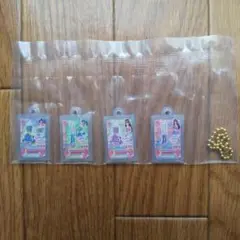 キャラクターアクリルキーホルダー4個セット