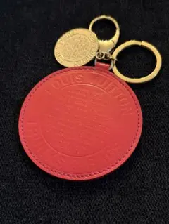 Item thumbnail for item e8f2ac00-f7a3-4b9e-b1b8-efee6daaf28a