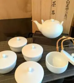 【人間国宝】井上萬二作 白磁笹絵 急須・湯呑蓋付きセット　しおり　共箱付き 2025年最新】井上萬二 湯呑の人気アイテム - メルカリ