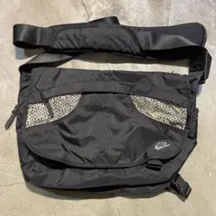 NIKE ナイキ メッセンジャーバッグ