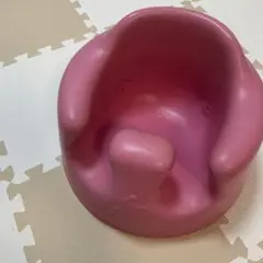 【美品】Bumbo ピンク ベビーシート ベルト付き 付属品テーブル付