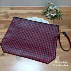 ファミリアチェック　ラミネート　大容量ポーチ