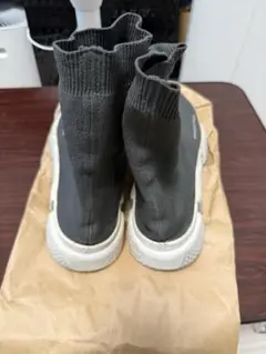 Item thumbnail for item 99ea7252-1e87-482f-82c9-f457c5b09233