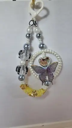 ※ハンドメイド ビーズキーホルダー ストラップ 蝶々 チャーム 黒色